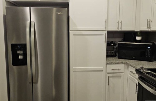 Lithia Springs Apartment | It's a cozy condo in the city!