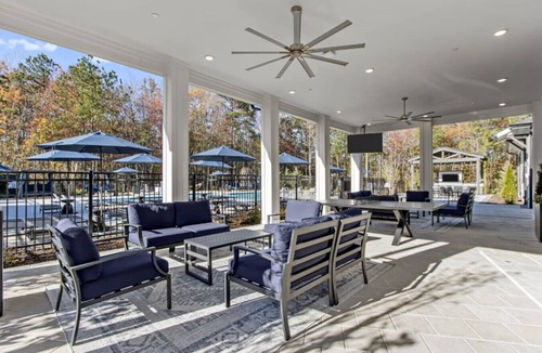 Lithia Springs Apartment | It's a cozy condo in the city!