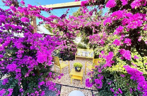 Mango Groves House | Italian Amalfi Cottage - Walk to the beach - Hot Tub