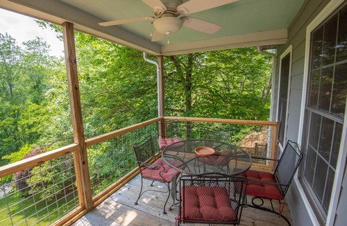 West Jefferson Cottage | Jackson's Ridge Overlooking New River | Covered Hot Tub | Dog-Friendly