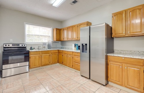 Lakeshore South House | Jacksonville Vacation Rental ~ 7 Mi to Downtown!
