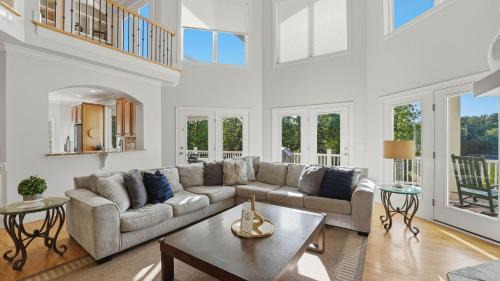 Denver House | Jakes Lake House by AvantStay