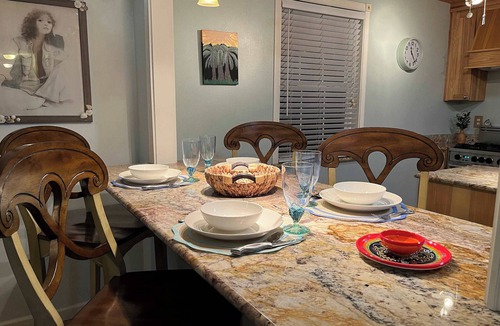 North Northwest Pensacola House | Jan's Oasis Family Retreat Pool, Bar, Games & Fun!