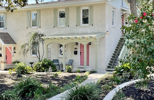 The Old Commons Apartment | Jasmine Suite , at Magnolia Court