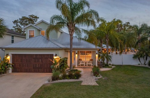 Jacksonville Beach House | Jax Beach Escape | Heated Pool + Key West Charm