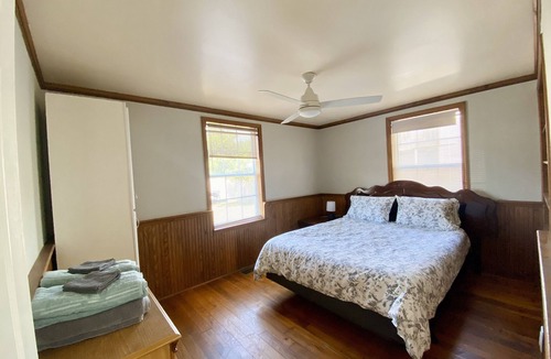 Jacksonville Beach Condo | Jax Beach home. Close to the beaches, shops, restaurants and bars.