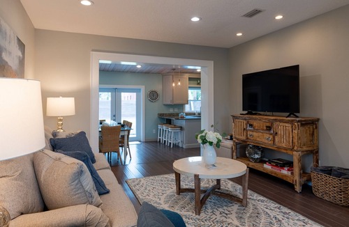 Jacksonville Beach House | Jax Beach Paradise – Walk to Beach, Bikes Included, and Pet Friendly!