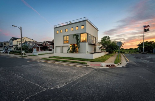 Southend House | Jersey Shore | Ocean View, Pool & BBQ Area