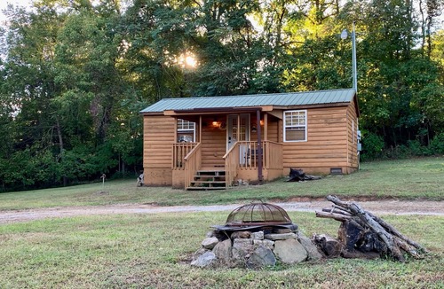 Sparta Cabin | Jewell between Fall Creek Falls, Burgess Falls and Rock Island State Parks
