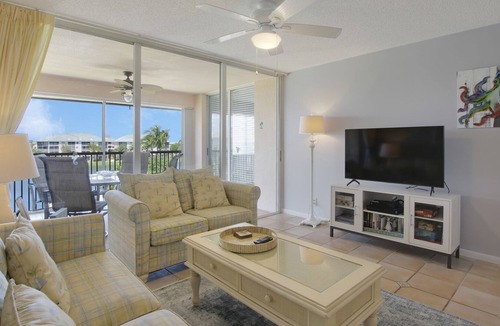Jupiter Bay House | Jupiter Bay D404 Jupiter Beach Vacation Rental by Unique Vaca Stay