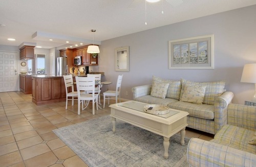 Jupiter Bay House | Jupiter Bay D404 Jupiter Beach Vacation Rental by Unique Vaca Stay