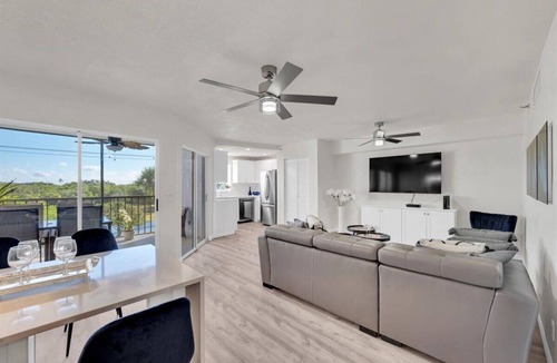 Sea Palms Condo | Jupiter Bay Resort Condo, steps to the beach! Comfortably sleeps family of 4!