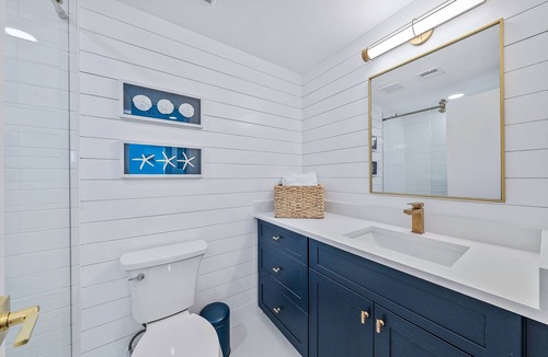 Jupiter Bay Condo | Jupiter beach 1 Bedroom Villa Newly Renovated walking distance to beach