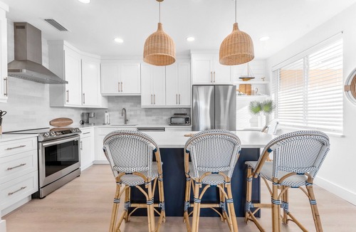 Jupiter Bay Condo | Jupiter beach 1 Bedroom Villa Newly Renovated walking distance to beach