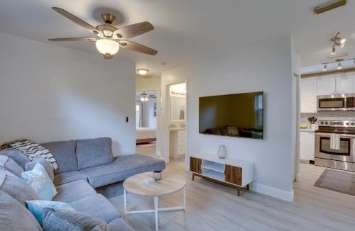 North Palm Beach Heights House | Jupiter Townhome with Patio and Yard about 6 Mi to Beach!