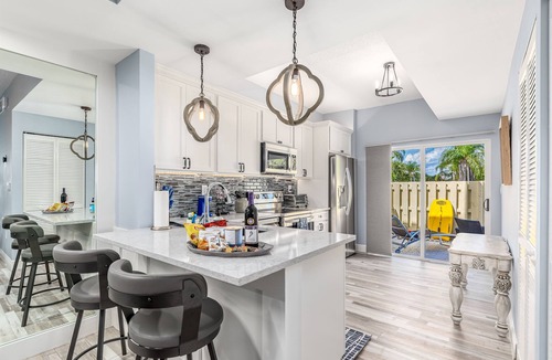 Jupiter Condo | JupRent's - Bella Paradise - 2Bed/2Bath Prime Location -Beach Ocean Golf Fishing