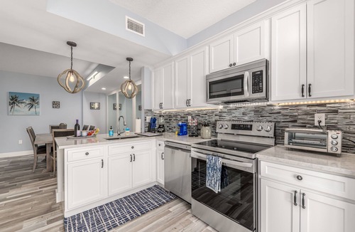 Jupiter Condo | JupRent's - Bella Paradise - 2Bed/2Bath Prime Location -Beach Ocean Golf Fishing