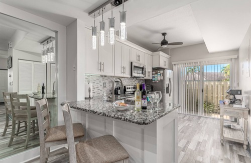 Bella Vista Condo | JupRent's - Jupiter Paradise - 2Bed/2Bath - Best Location - Beach Ocean Golf