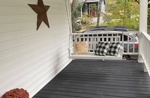 Lookout Valley Neighborhood Association House | Just minutes from downtown and rock city/ruby falls!