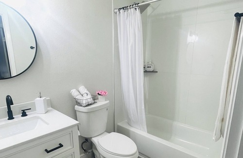 Orlando House | just minutes from park’s, and others attractions, 6ml from UCF, Family -sized!
