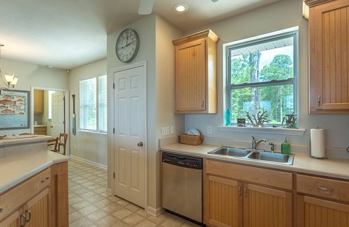 Carrabelle House | Just One More Fish- 2BR/2BA sleeps 6