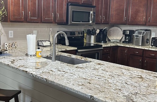 Osage Beach Condo | Just steps from pool, boat slip available! Have 10 star reviews!Give us a try