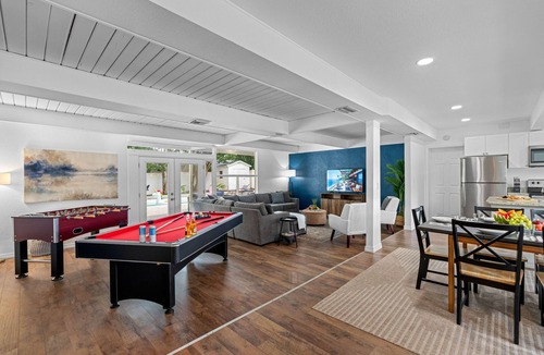 Seminole House | Just WOW! + Heated Pool + 10 Mins to Beach + Games + Foosball & More!