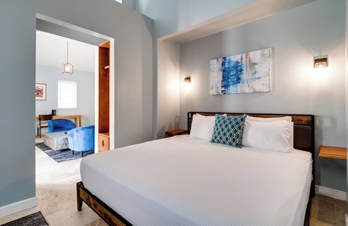 South Beach Hotel | Kasa La Flora and Impala Miami Beach