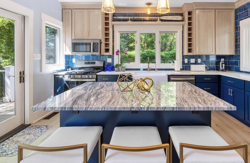 Seneca Cottage | Keowee Oar House * Hot Tub * Pet Friendly * Fire Pit* Kayaks