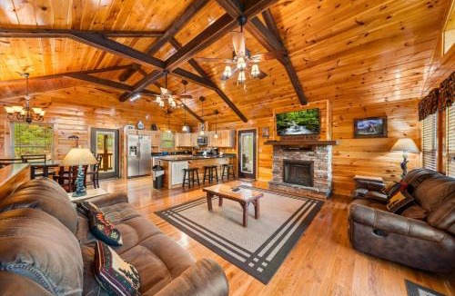 Sevierville Ski Chalet | Key Bluff Unlock Your Mountain Escape