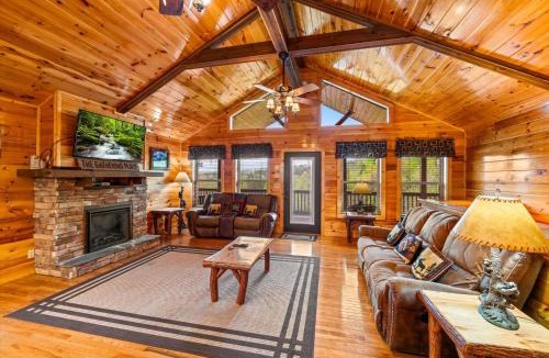 Sevierville Ski Chalet | Key Bluff Unlock Your Mountain Escape
