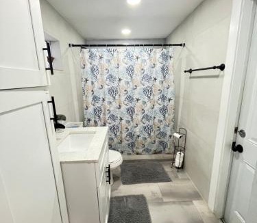 Doctor's Arm House | key Deer Retreat/direct gulf access/hot tub