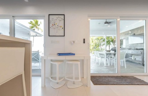 Key Largo House | #Key Largo beachfront: “Sunset Beach Paradise” private beach/Pool Home ,
