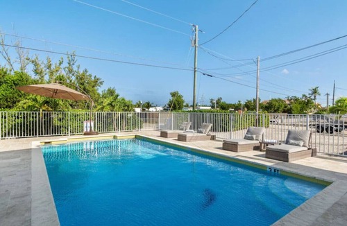 Key Largo Apartment | Key Largo Ocean Shore Villa 2 with pool & boat slip