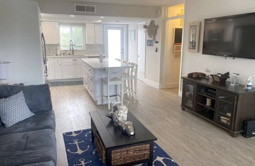 Key Largo House | Key Largo Three Level Townhouse on the Ocean Side, great amenities and two pools