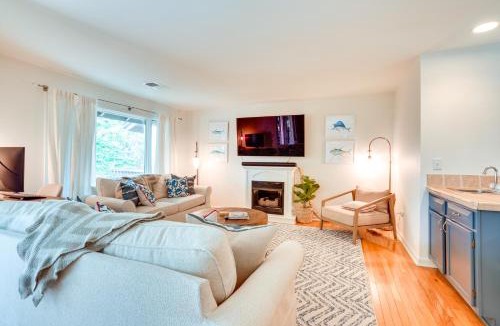 West Beach Village House | Kiawah Island Vacation Rental: Walk to Beach!