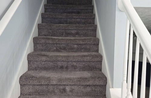 Snellville House | kids friendly home with stairs, 4 beds Sleeps 6