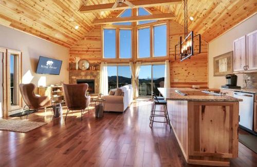 Turtletown House | King Bear Cabin - Sensational near Blue Ridge, Turtletown, TN