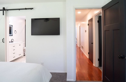 Chamblee House | King Bed ⭐️ Chamblee/Brookhaven ⭐️ Ideal for Longer Stays