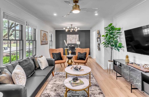 North Charleston House | King Beds-Fire Pit-Minutes to Downtown