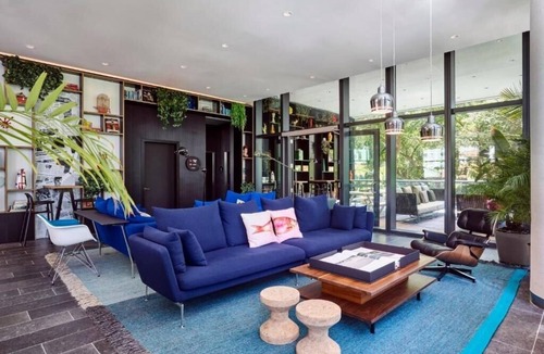 Brickell Apartment | King Room Near The RivaReno Gelato Brickell MIA