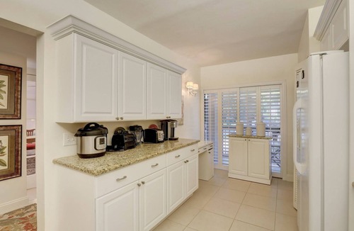 Kings Lake Condo | Kings Lake First Floor Corner Condo with 2 Lanais and Walk to the Community Pool
