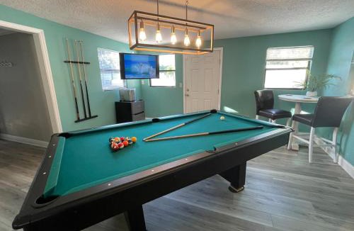 Indian Harbour Beach House | Kiss The Wave - Spacious 4br3ba, Wpoolhot Tub