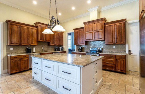 Rural Estates House | Knickerbocker Suite 11 Furnished 1BR 1BA with Pool