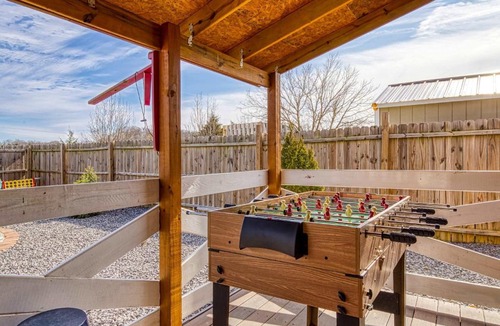 Kodak House | Kodak Log Cabin Fire Pit Near Dollywood & Smokies