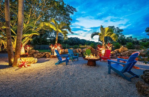 Jupiter House | Kon-Tiki Falls: Jupiter's Exclusive Private Resort!