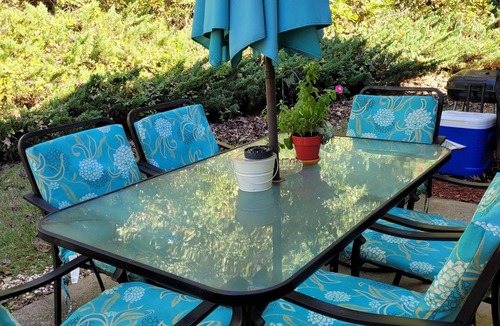 Covington House | Kozy Home Away From Home mins from VD Tours , Film, Corps & Major Attractions
