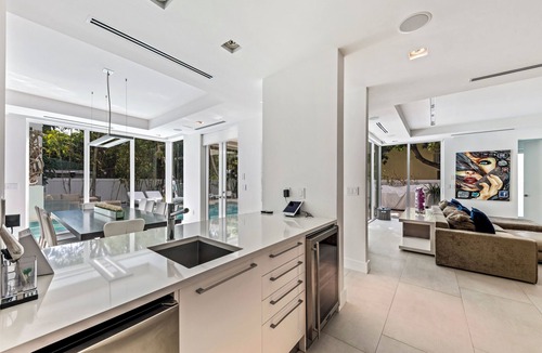 Galt Mile House | L'atlantic Chic