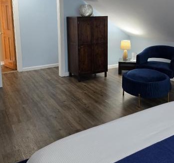 Historic Seaport Bed & Breakfast | L'Habitation Guesthouse- Adult Exclusive