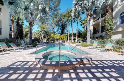 Holmes Beach Apartment | La Casa Karen